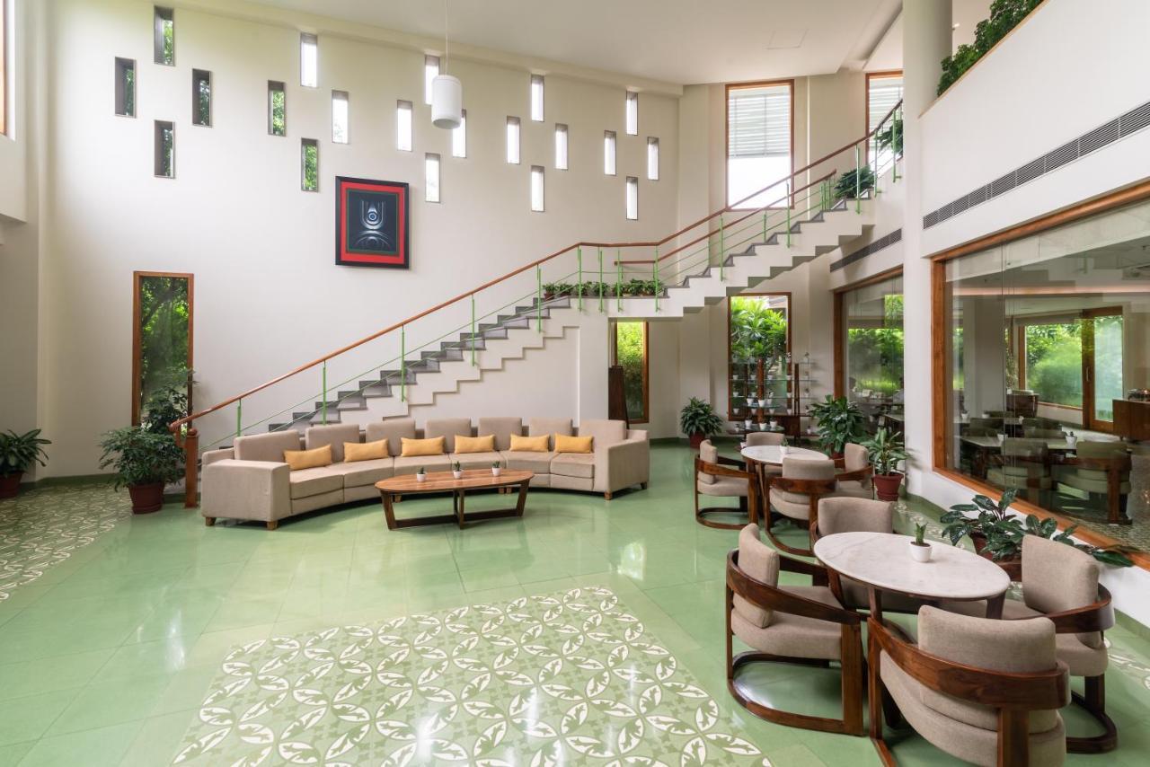 Naad Wellness Hotell Sonipat Exteriör bild