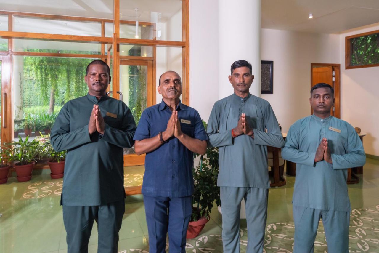 Naad Wellness Hotell Sonipat Exteriör bild