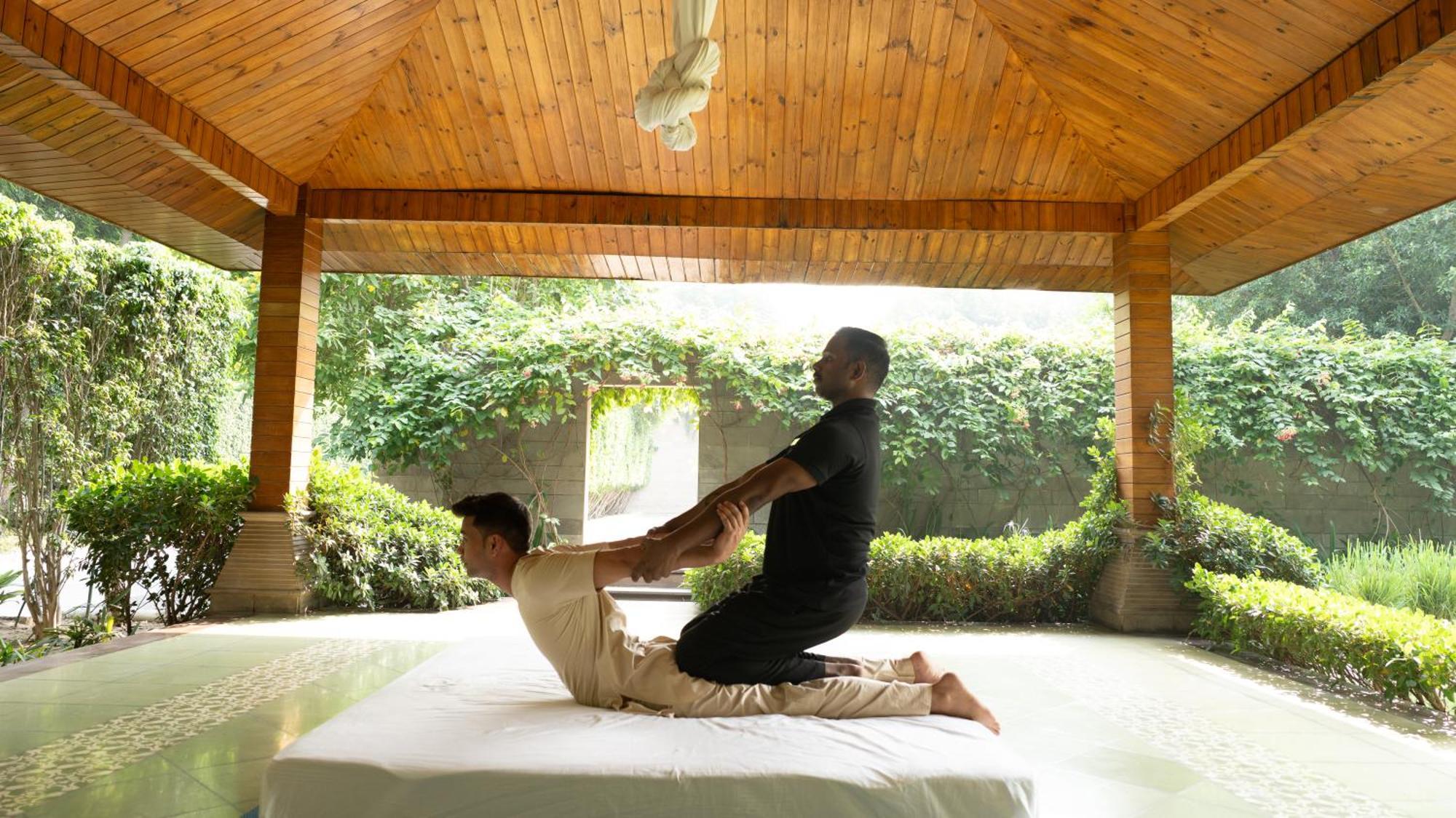 Naad Wellness Hotell Sonipat Exteriör bild